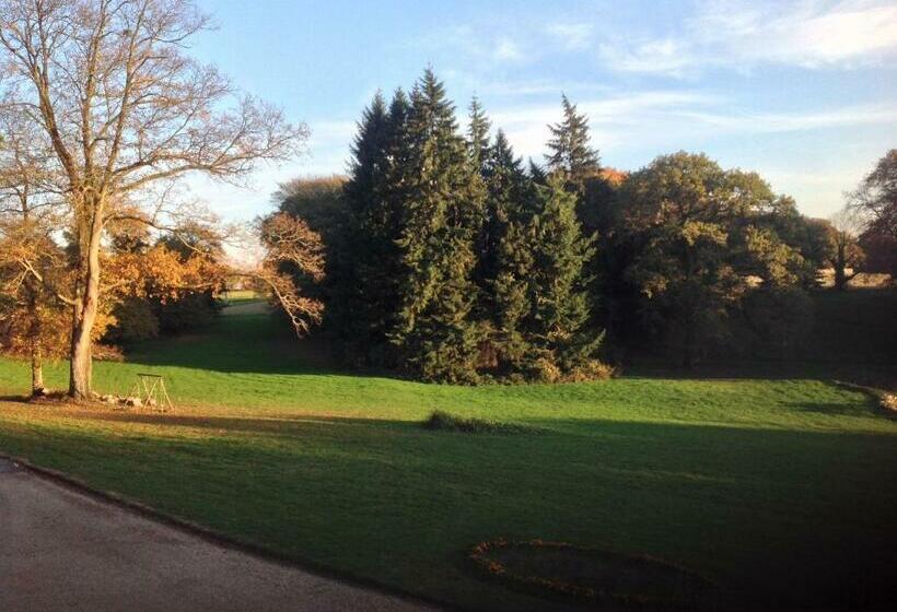 צימר Château De La Ville Huë