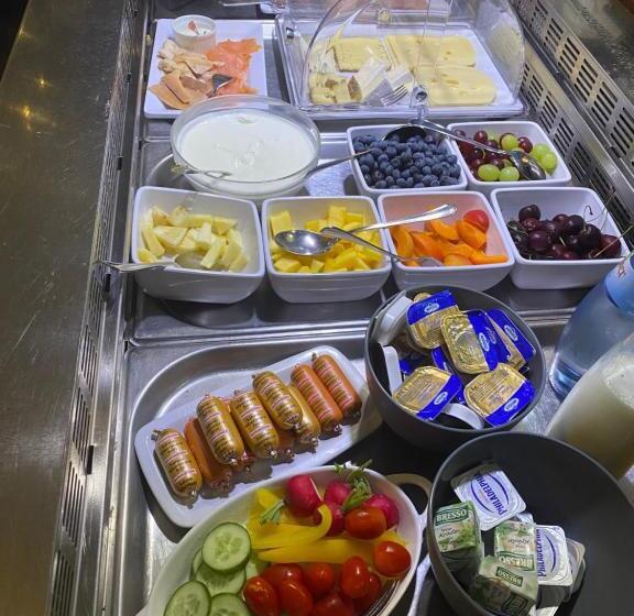 هتل Leuchtners An Der Rennbahn