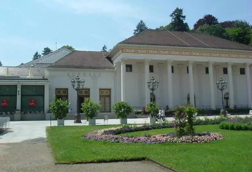 Hotelli Leuchtners An Der Rennbahn