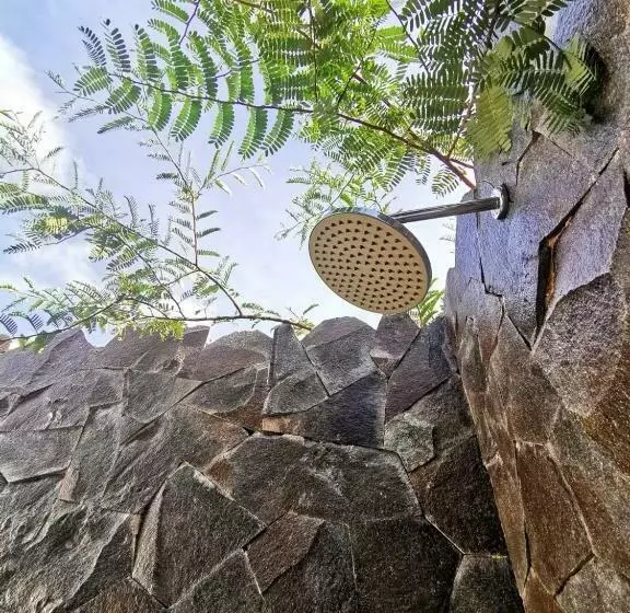 Hotelli Mirabelle Joglo Village