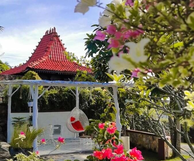 فندق Mirabelle Joglo Village