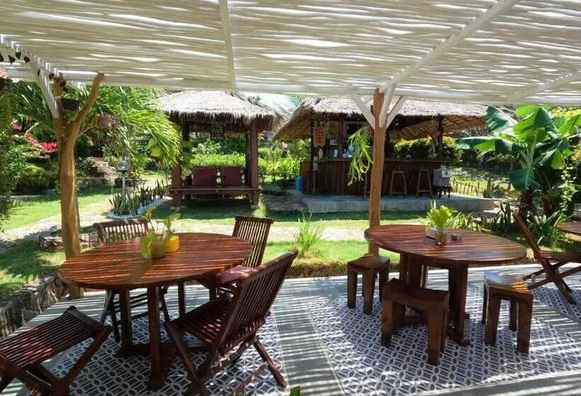 Hotelli Mirabelle Joglo Village