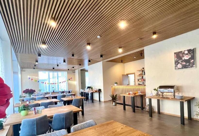 هتل Villa Vanilla