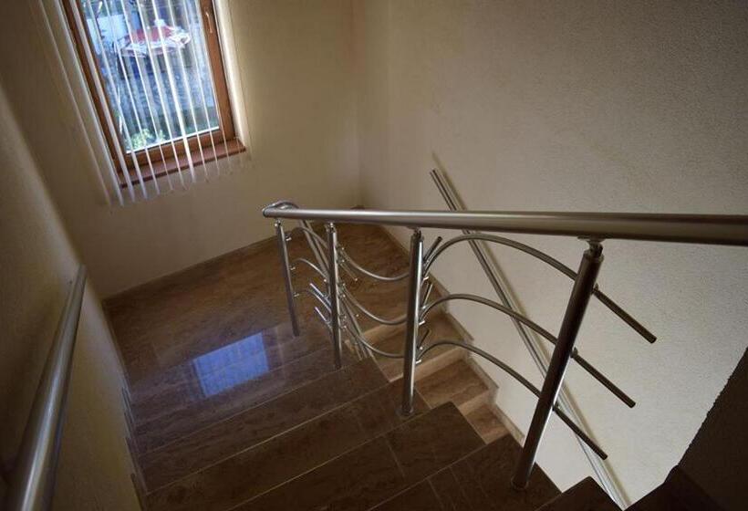 Pensjonat Guest Rooms Profirov