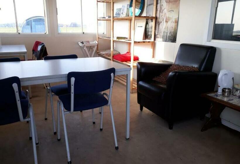 B&b Boerderij Rust, In Pipowagens!