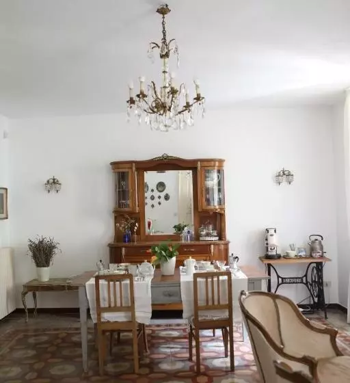 Aamiaismajoitus (B&B) Casa Aulivo
