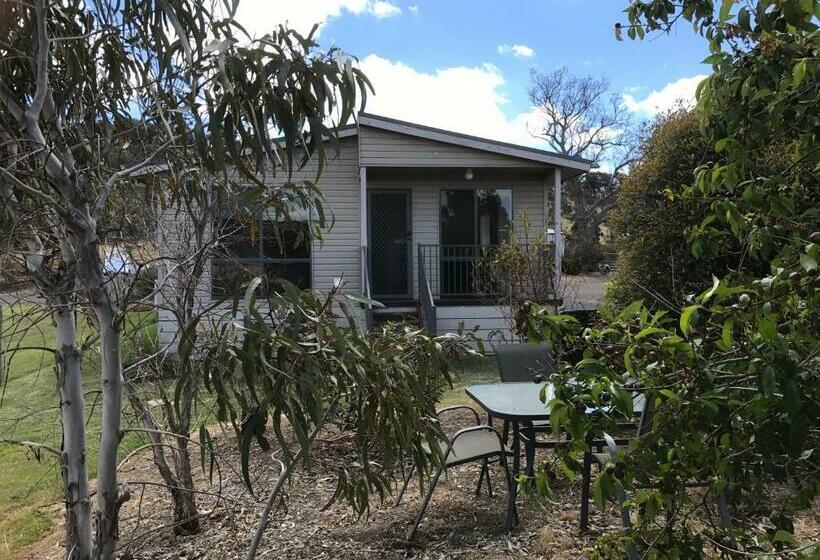 Bed and Breakfast Yeoy S Cabin