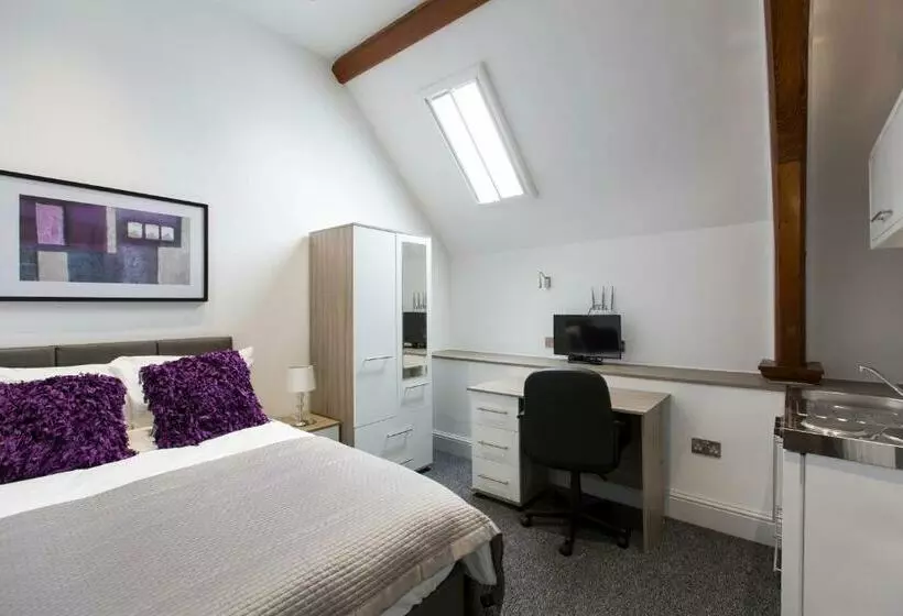 Majatalo Old County Court