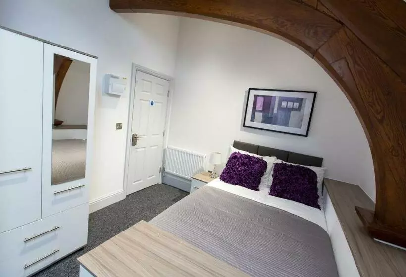 Majatalo Old County Court