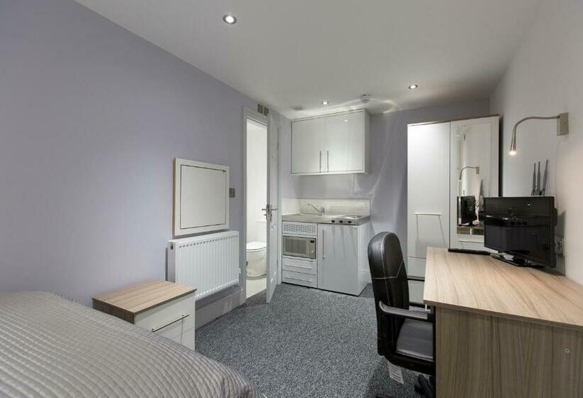 膳宿费 Old County Court