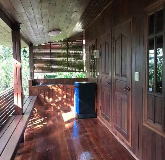 Majatalo Thakrayang Brass Artisan Home Stay