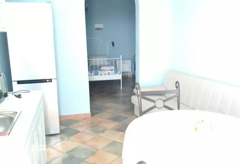 ベッドアンドブレックファースト Nereidi