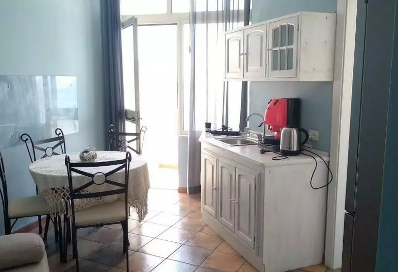 ベッドアンドブレックファースト Nereidi