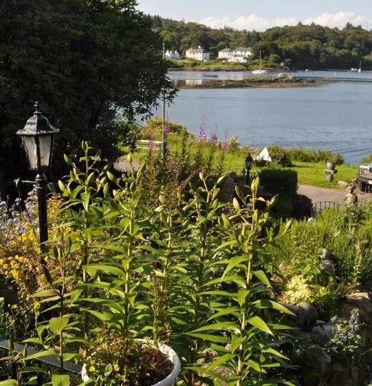 Aamiaismajoitus (B&B) The Moorings