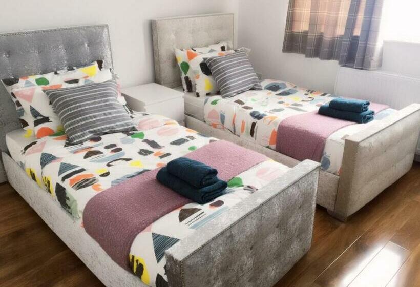 Pensione Bexleyheath Station House