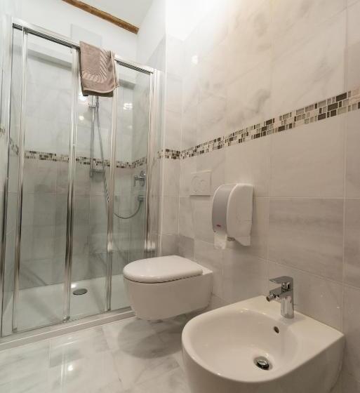 پانسیون Gardar Studio Fox