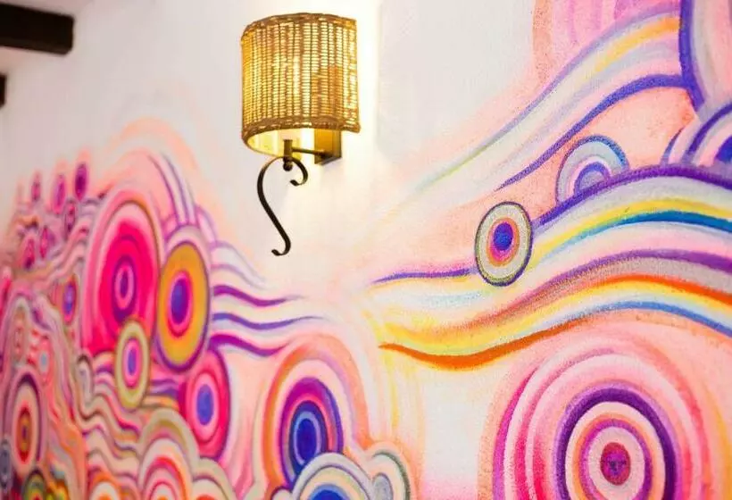 Retkeilymaja 5th Element Beach House Caparica