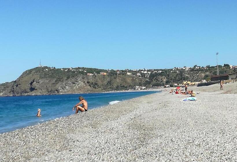 تختخواب و صبحانه Blu Mare   Milazzo