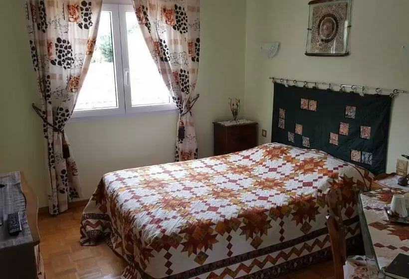 ベッドアンドブレックファースト Castel Parc