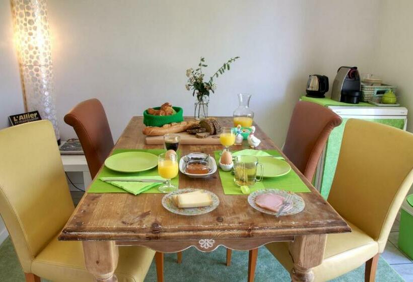 Bed and Breakfast Chambres D Hotes Le Matou Roux