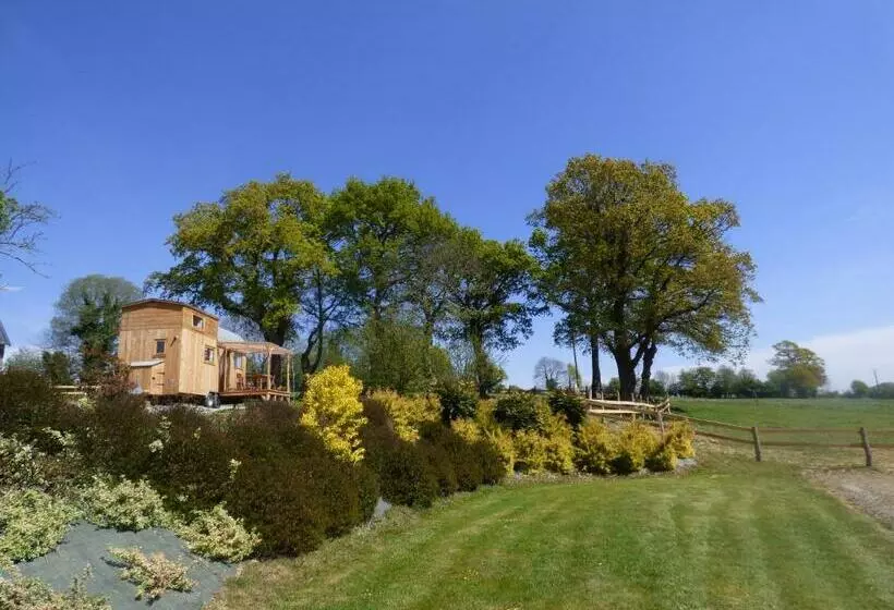 Aamiaismajoitus (B&B) Le Vallon Des 5 Roses