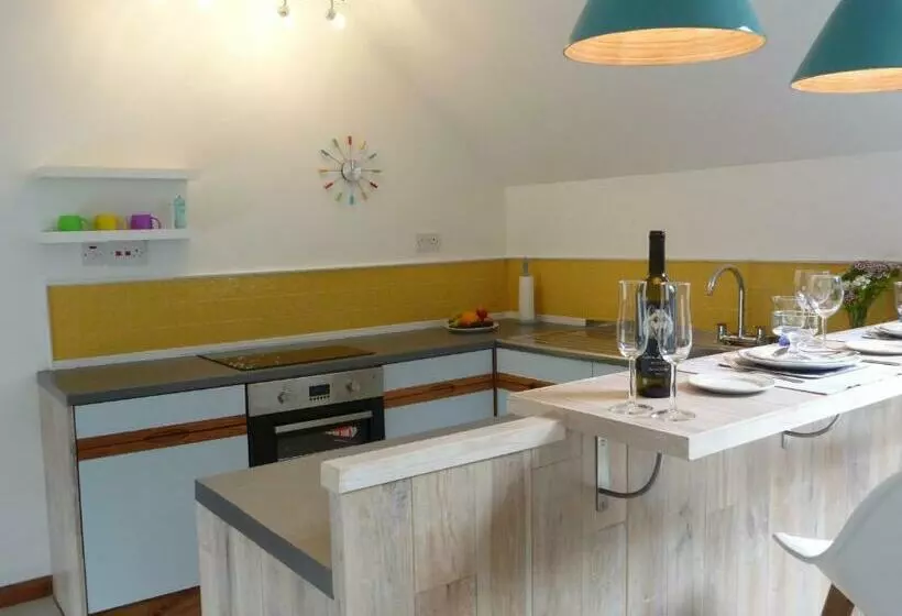 Aamiaismajoitus (B&B) The Steading At Barmore