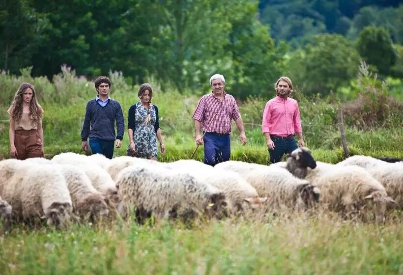 هتل Agroturismo Ondarre