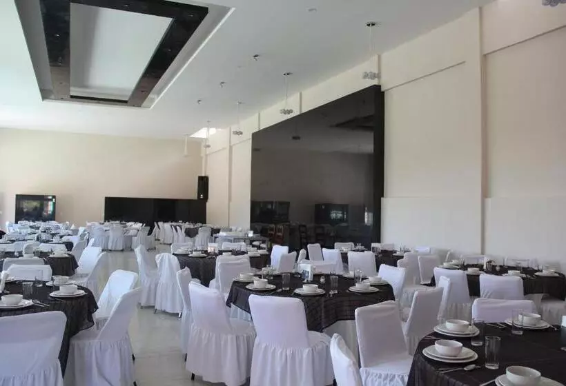 Hotelli Real De San Antonio