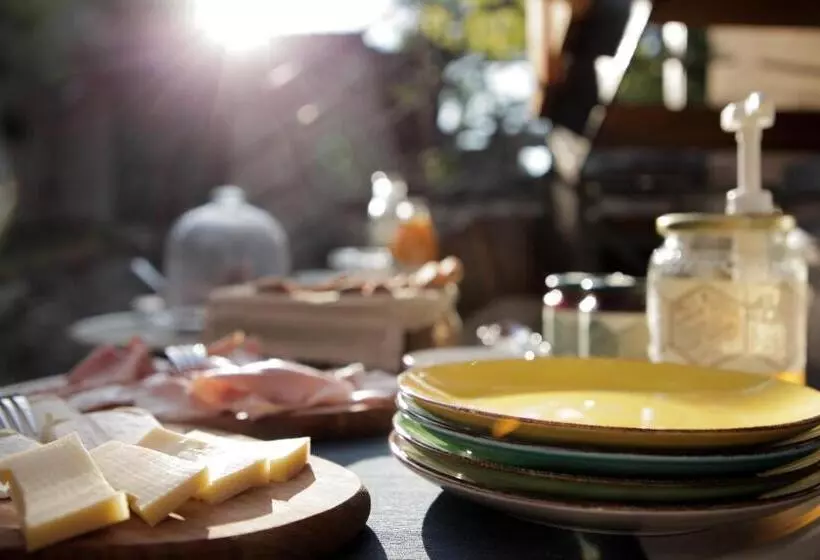 La Casa Di Paglia B&b