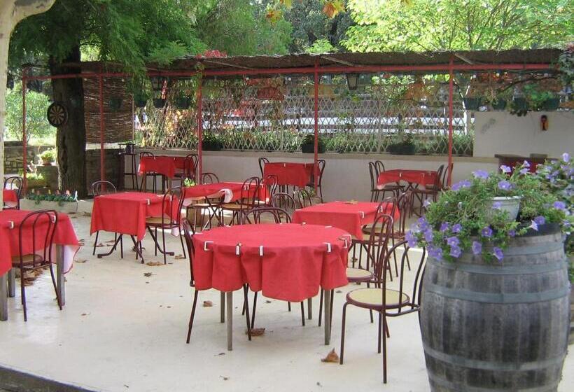 ペンション Auberge Des Garrigues