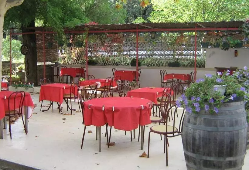 ペンション Auberge Des Garrigues