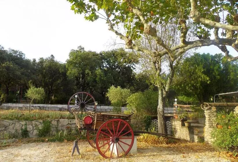 ペンション Auberge Des Garrigues