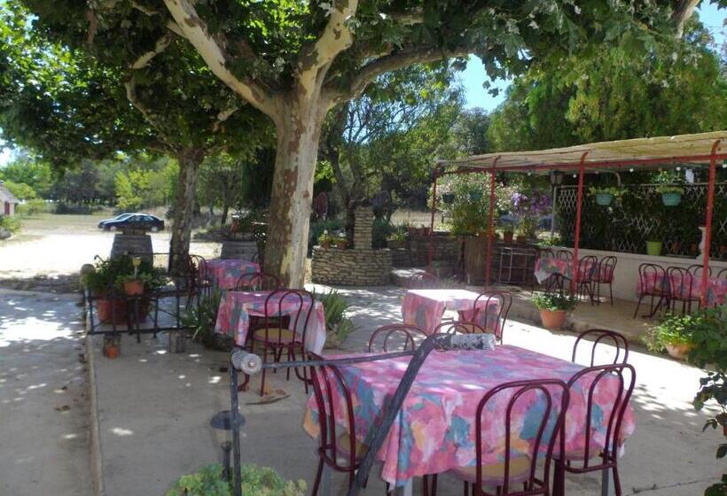 ペンション Auberge Des Garrigues