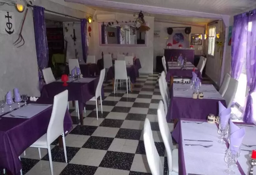 ペンション Auberge Des Garrigues