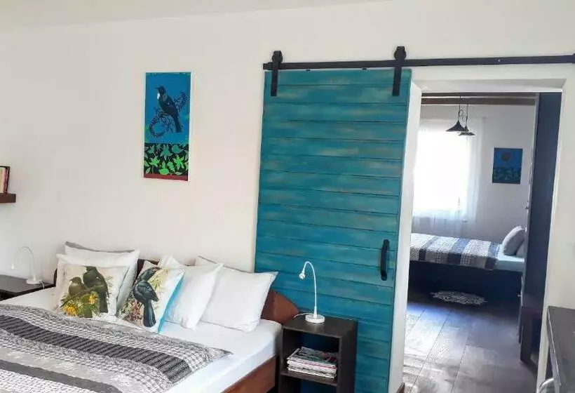 Majatalo Onefourfour Apartment