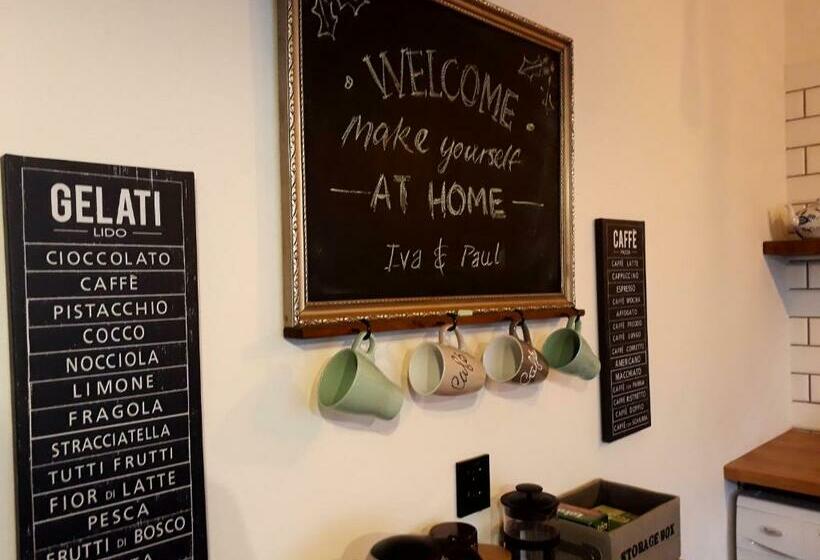 ペンション Onefourfour Apartment