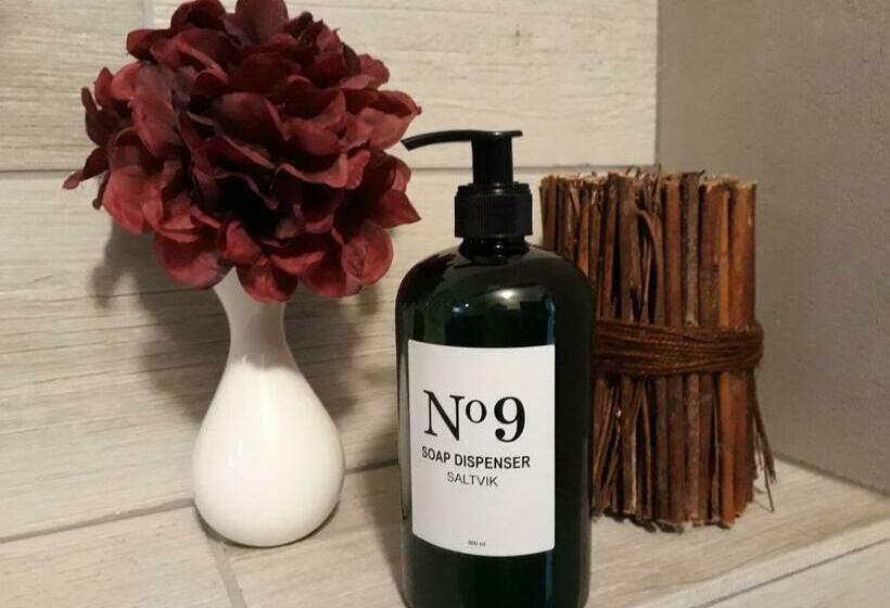 ペンション Onefourfour Apartment