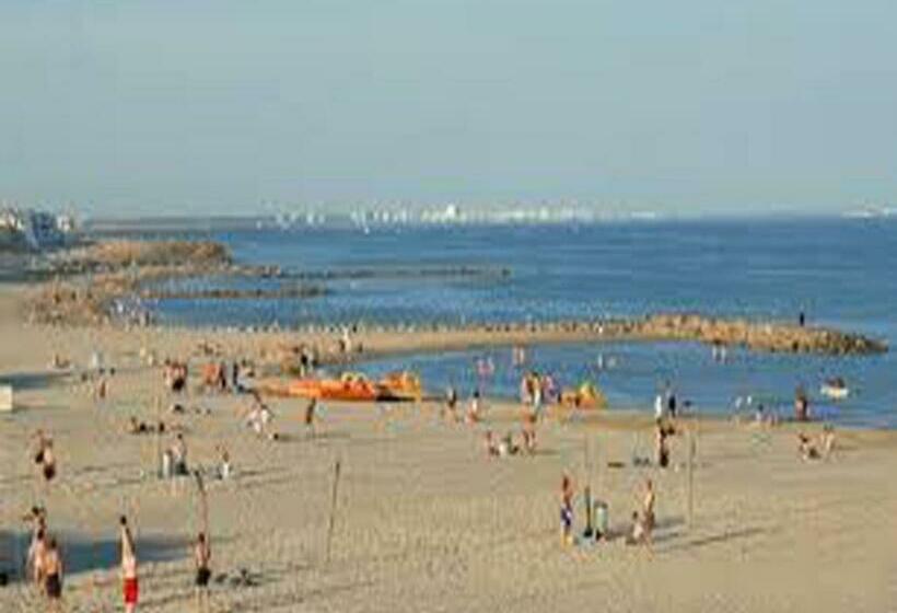 ペンション Villa Cemaste