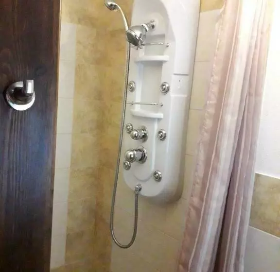 ベッドアンドブレックファースト I Limoni