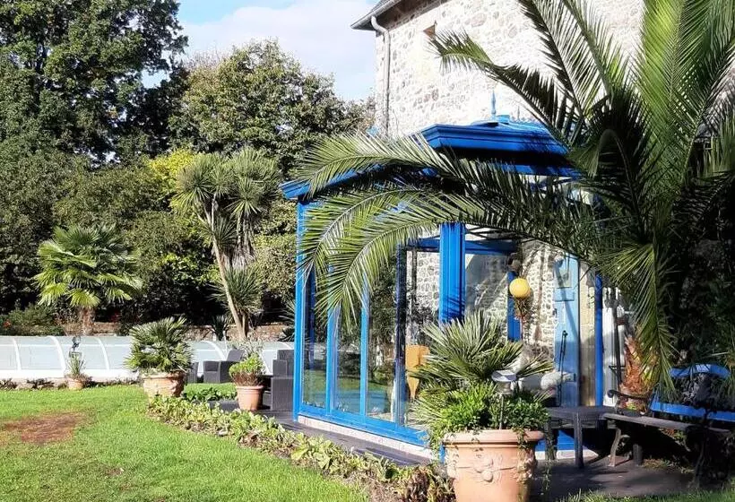 Aamiaismajoitus (B&B) Manoir De La Peignie