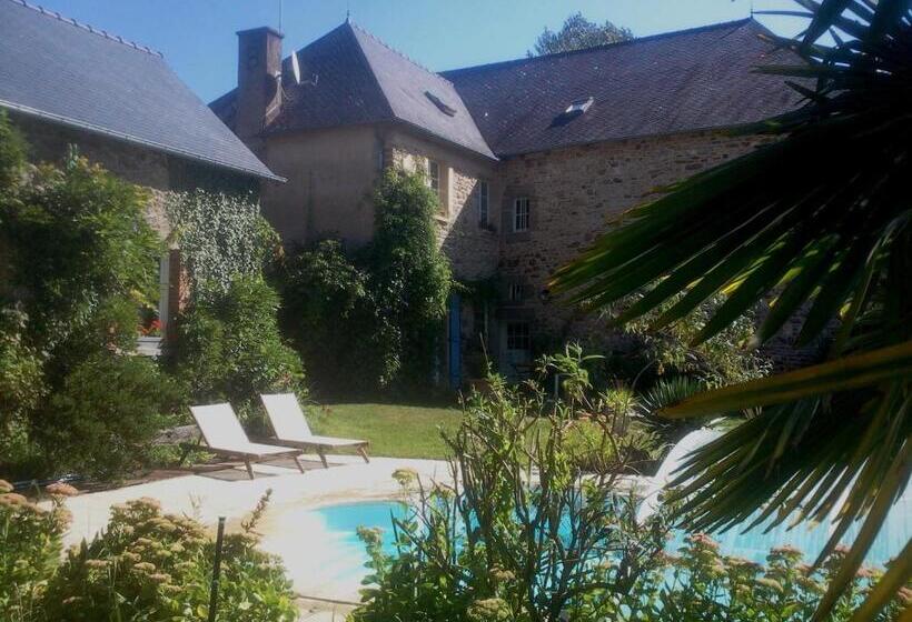 Bed and Breakfast Manoir De La Peignie