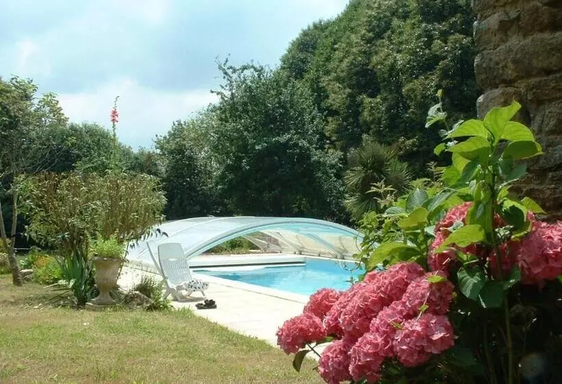 Aamiaismajoitus (B&B) Manoir De La Peignie