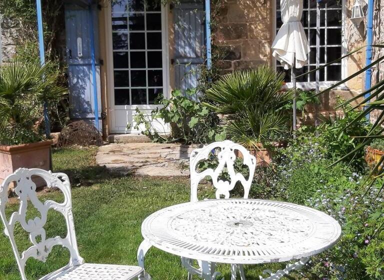 Bed and Breakfast Manoir De La Peignie