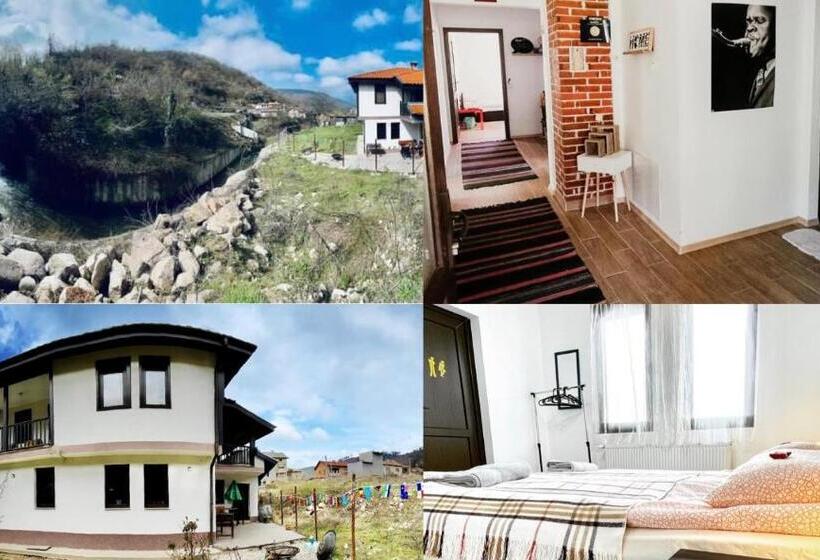 펜션 Kassandrova Guest House & Spa