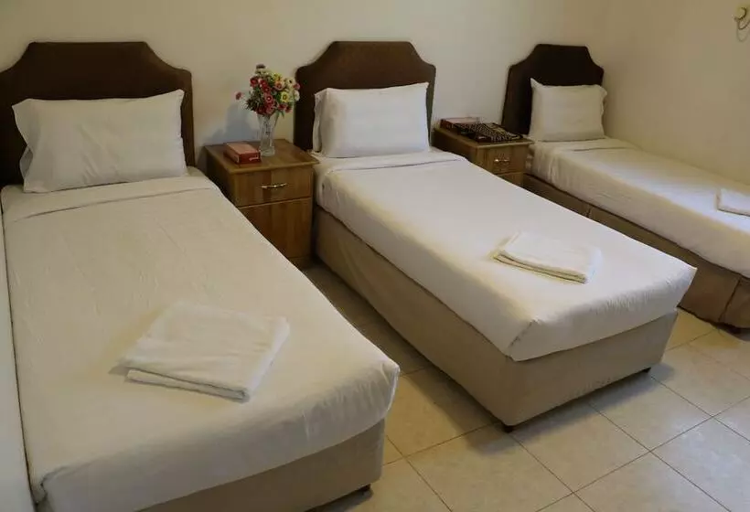 Al Alya Hotel Rooms And Suites