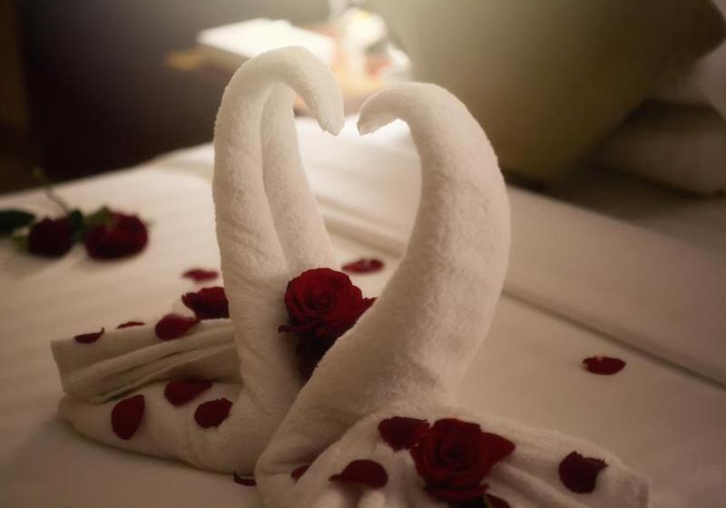 בית מלון כפרי Al Safwah Orchid