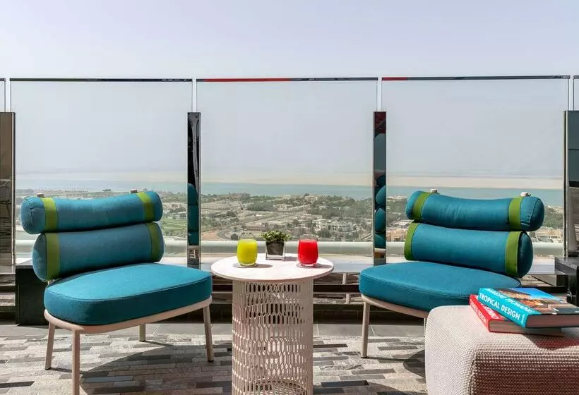 فندق Andaz Capital Gate Abu Dhabi, By Hyatt