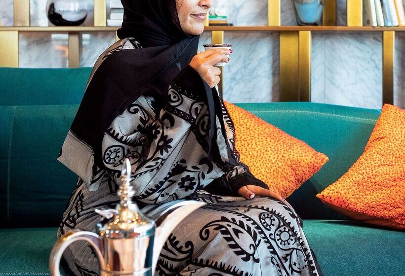 فندق Andaz Capital Gate Abu Dhabi, By Hyatt