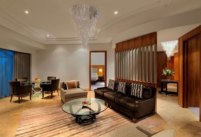 فندق Andaz Capital Gate Abu Dhabi, By Hyatt