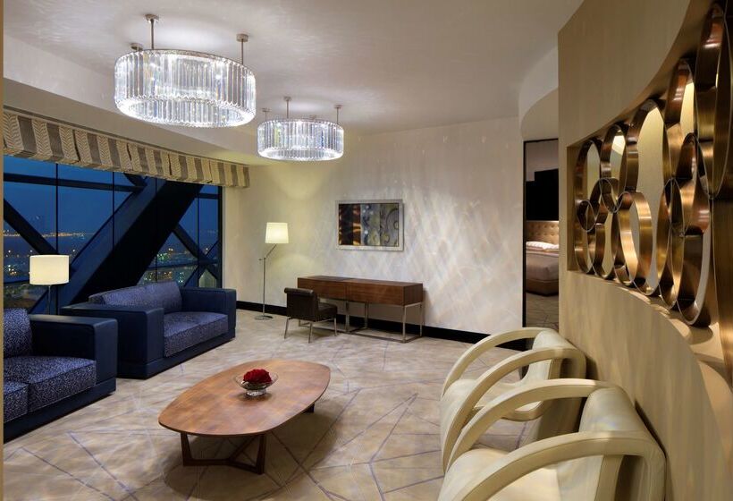 فندق Andaz Capital Gate Abu Dhabi, By Hyatt